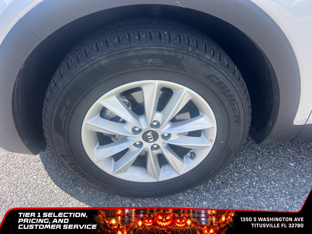 Used 2019 Kia Sorento FWD image 7