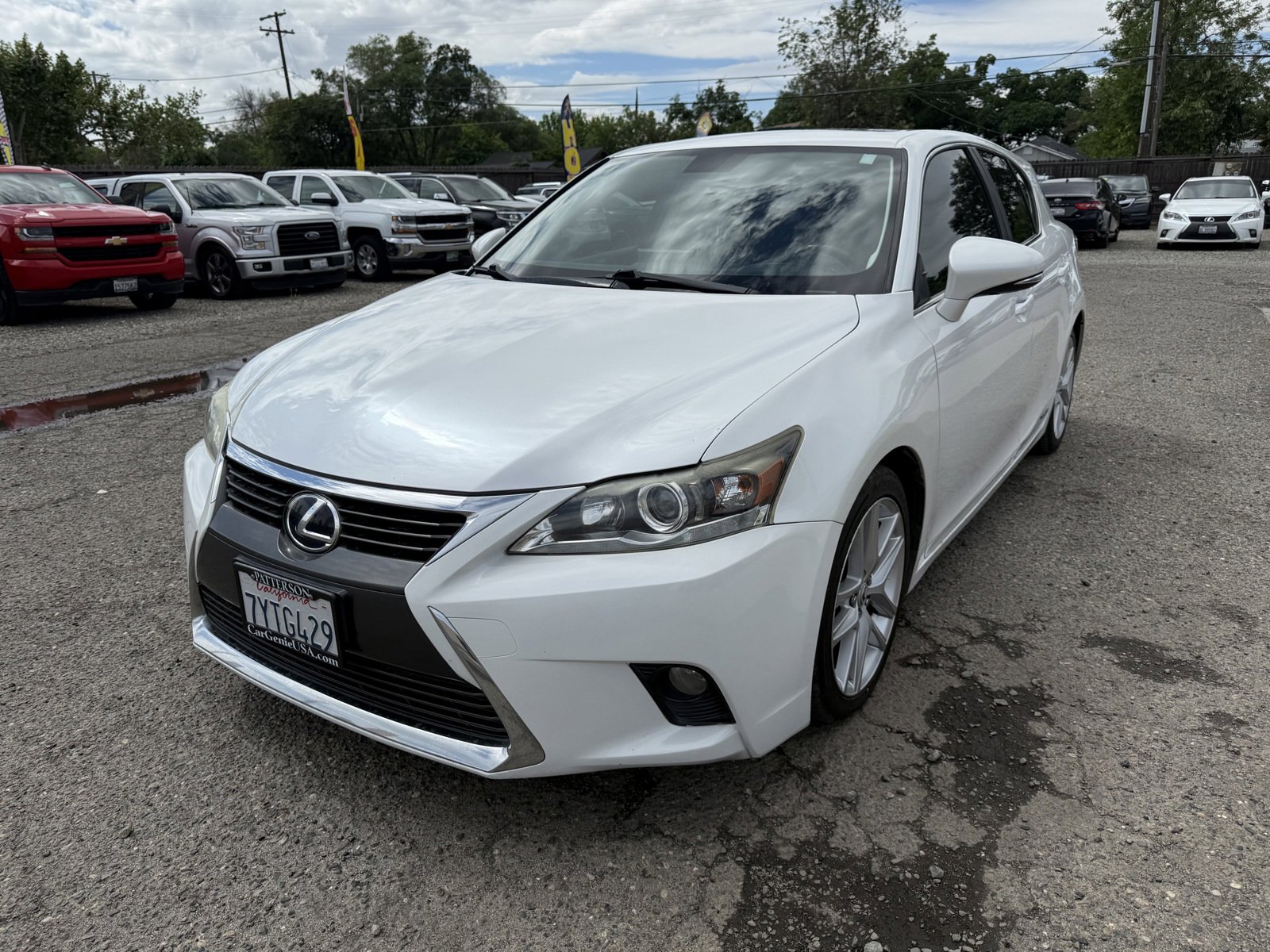 Used 2017 Lexus CT 200h w/ Navigation System Package FWD image 1
