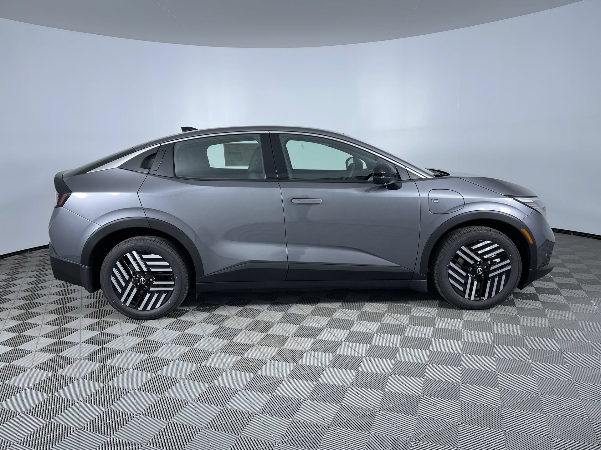 New 2026 Nissan Leaf SV+ w/ Floor Mat Package (SV+) FWD image 10