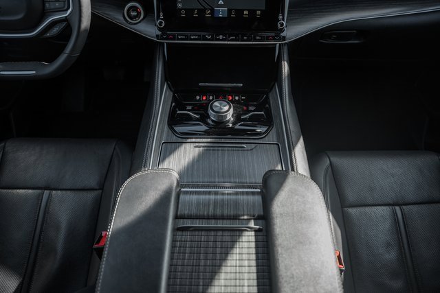 Used 2024 Jeep Wagoneer L Series III w/ Flexible Seating Group image 40