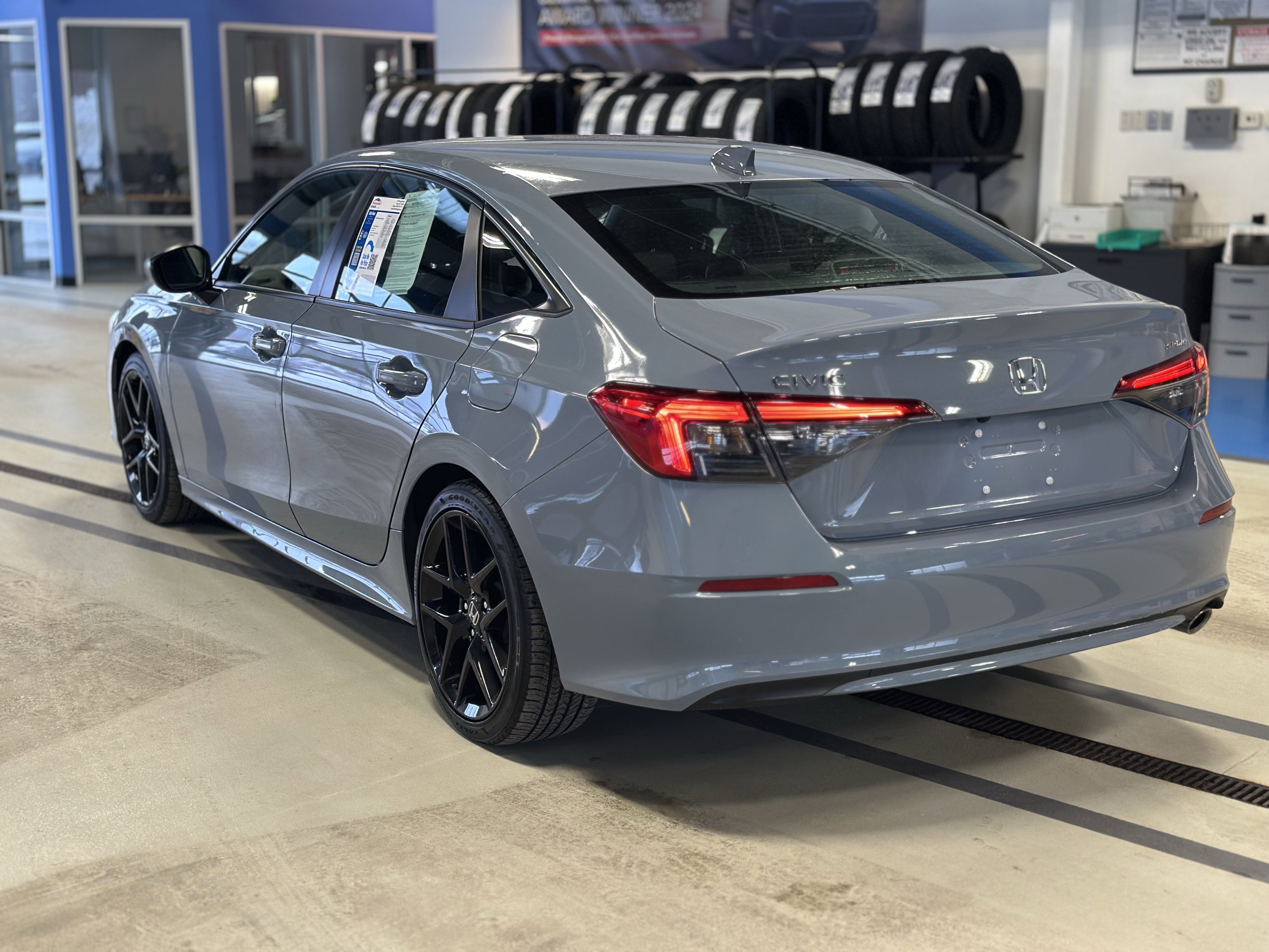 Used 2023 Honda Civic Sport image 7