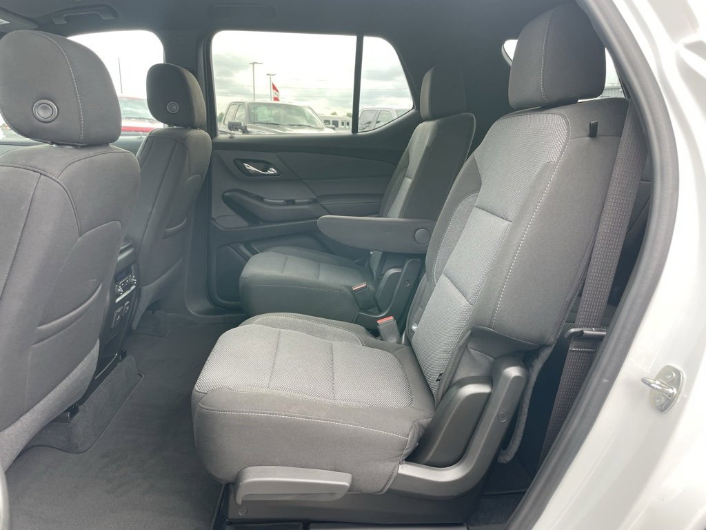 Used 2023 Chevrolet Traverse LT image 8