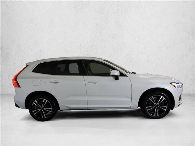 Used 2019 Volvo XC60 T6 Momentum w/ Multimedia Package image 4
