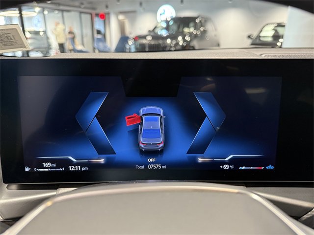 Used 2025 BMW 330i xDrive Sedan w/ Convenience Package image 17