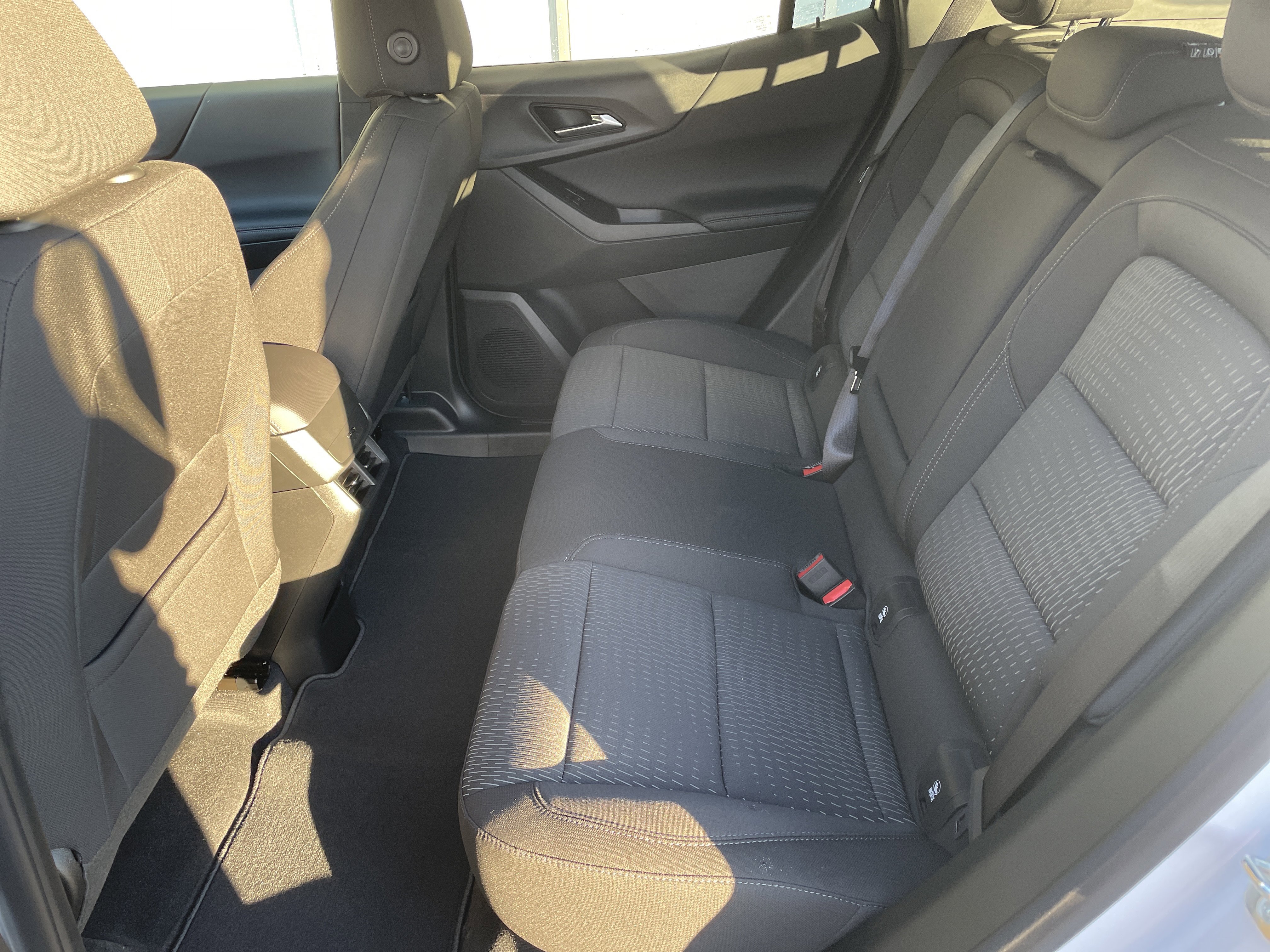 New 2026 Chevrolet Equinox LT image 32