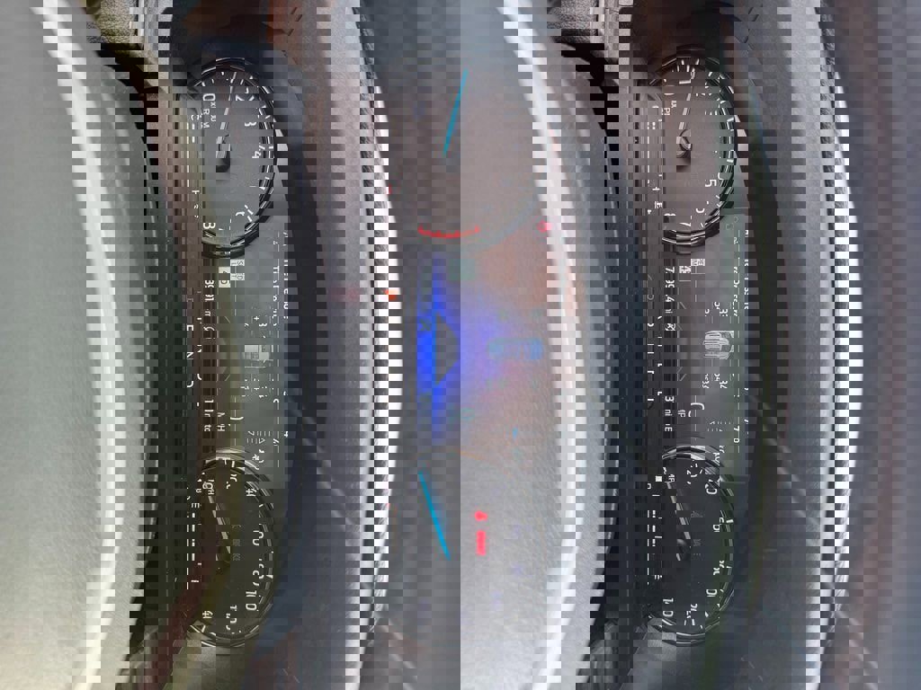 Used 2022 Ford Explorer Limited w/ Equipment Group 301A image 18