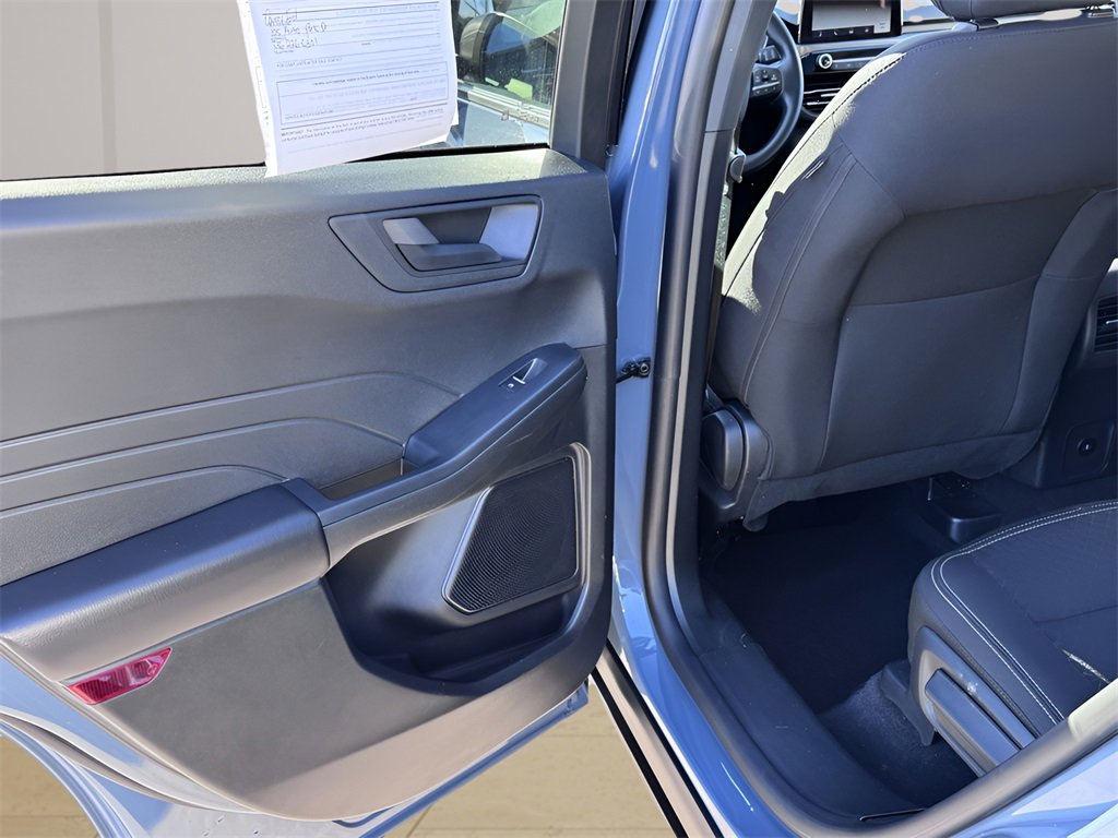 Used 2025 Ford Escape Active image 27