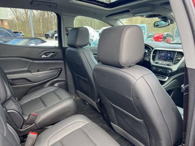 Used 2023 GMC Acadia SLT w/ Elevation Edition image 27