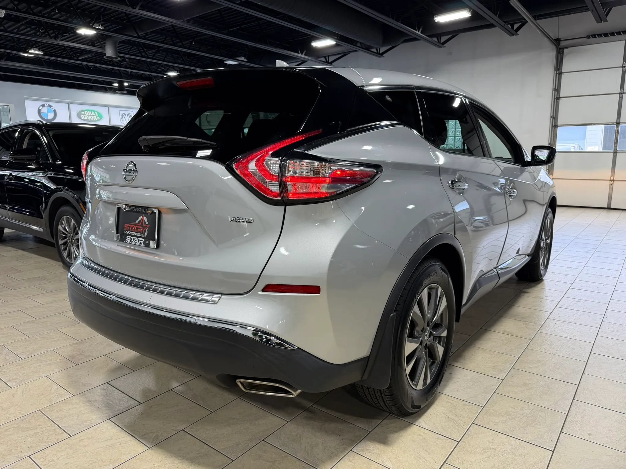 Used 2017 Nissan Murano S w/ Navigation Package AWD/4WD image 4
