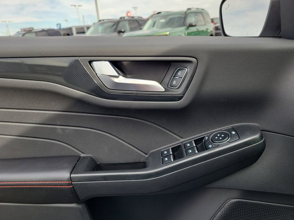 New 2026 Ford Escape ST-Line Select image 18