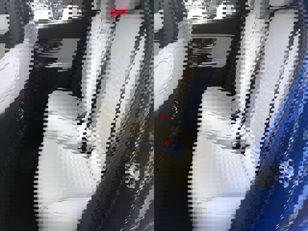 New 2026 Mercedes-Benz GLC 300 4MATIC image 35