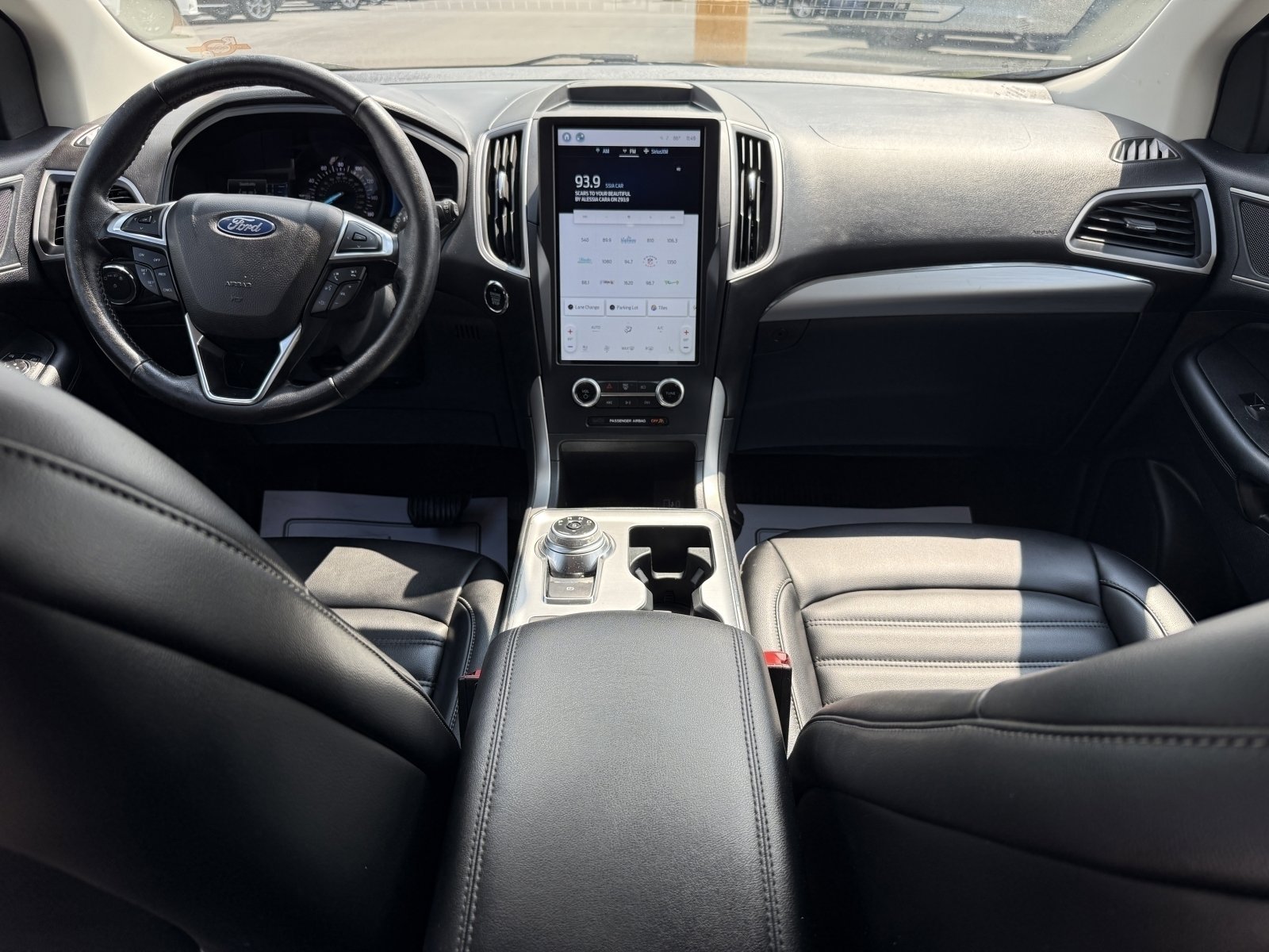 Used 2022 Ford Edge SEL w/ Convenience Package image 9