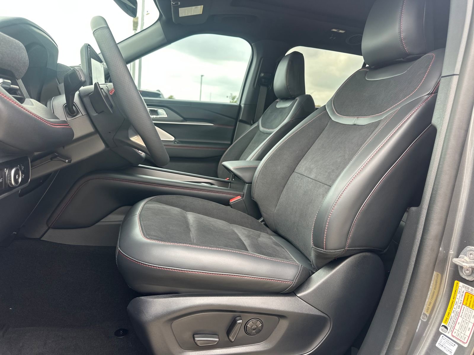 New 2026 Ford Explorer ST w/ Sun And Sound Package image 9