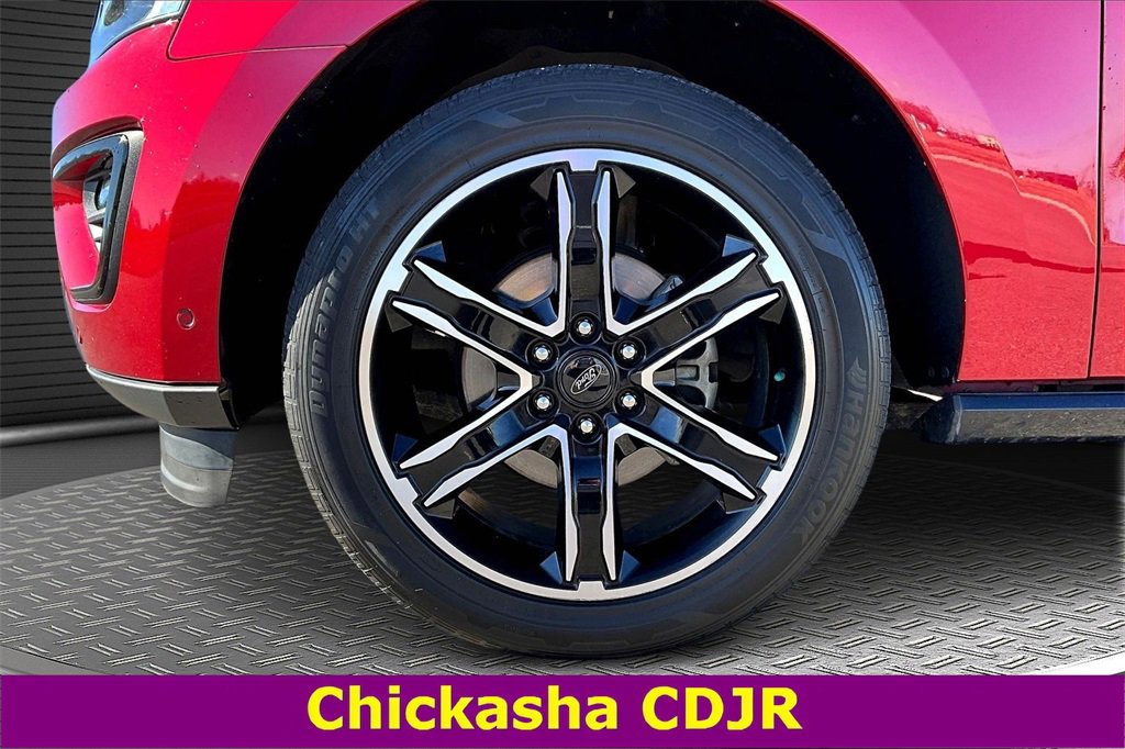 Used 2020 Ford Expedition Limited w/ Equipment Group 303A image 32