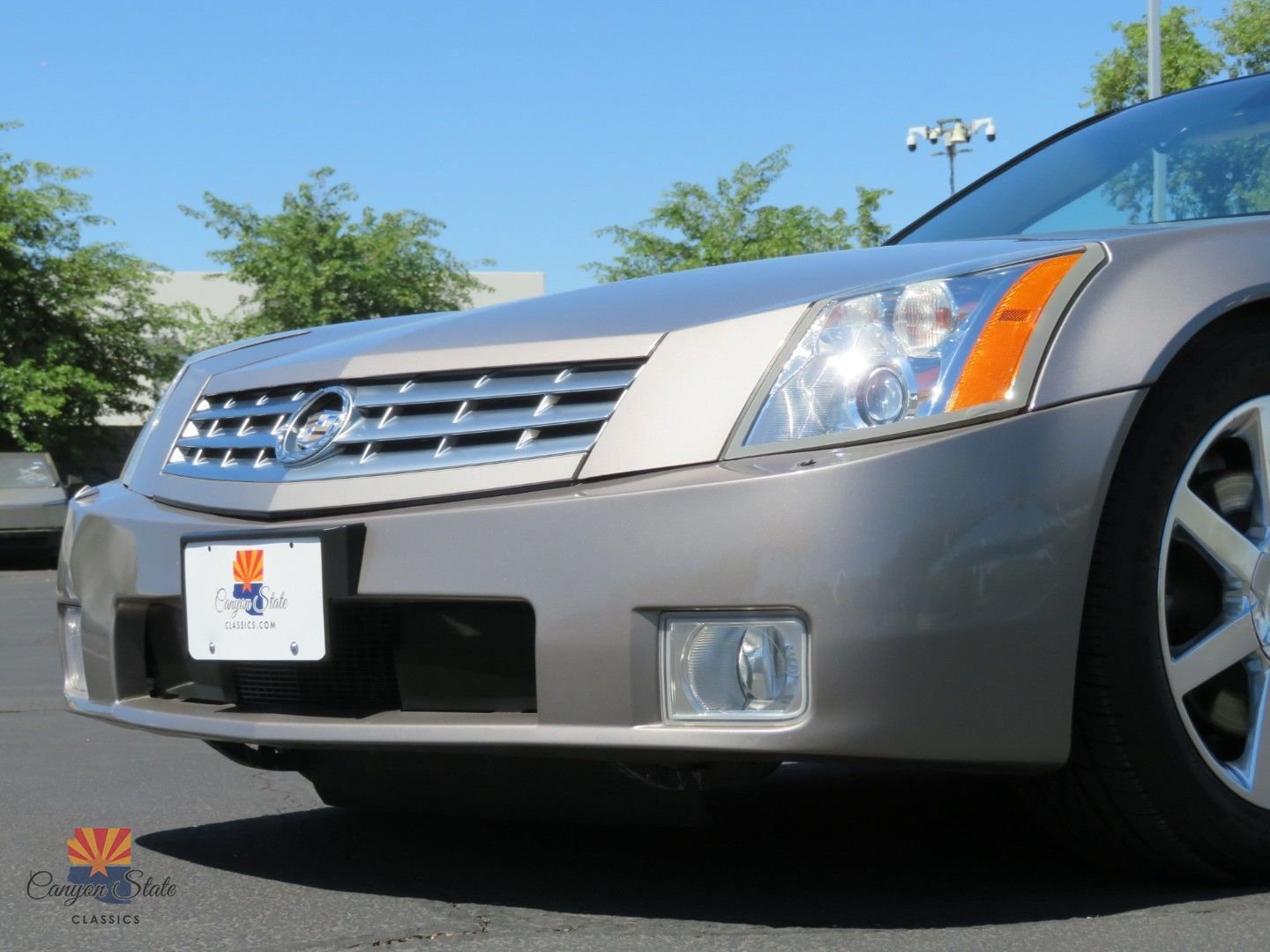 Used 2004 Cadillac XLR RWD image 36