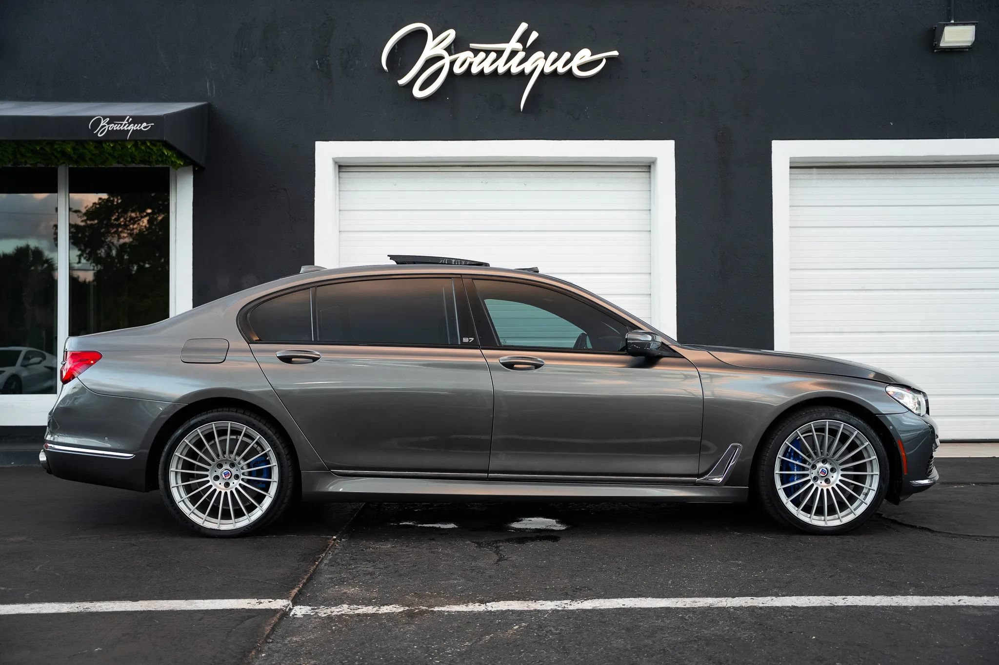 Used 2018 BMW ALPINA B7 xDrive w/ Luxury Rear Seating Package AWD/4WD image 7