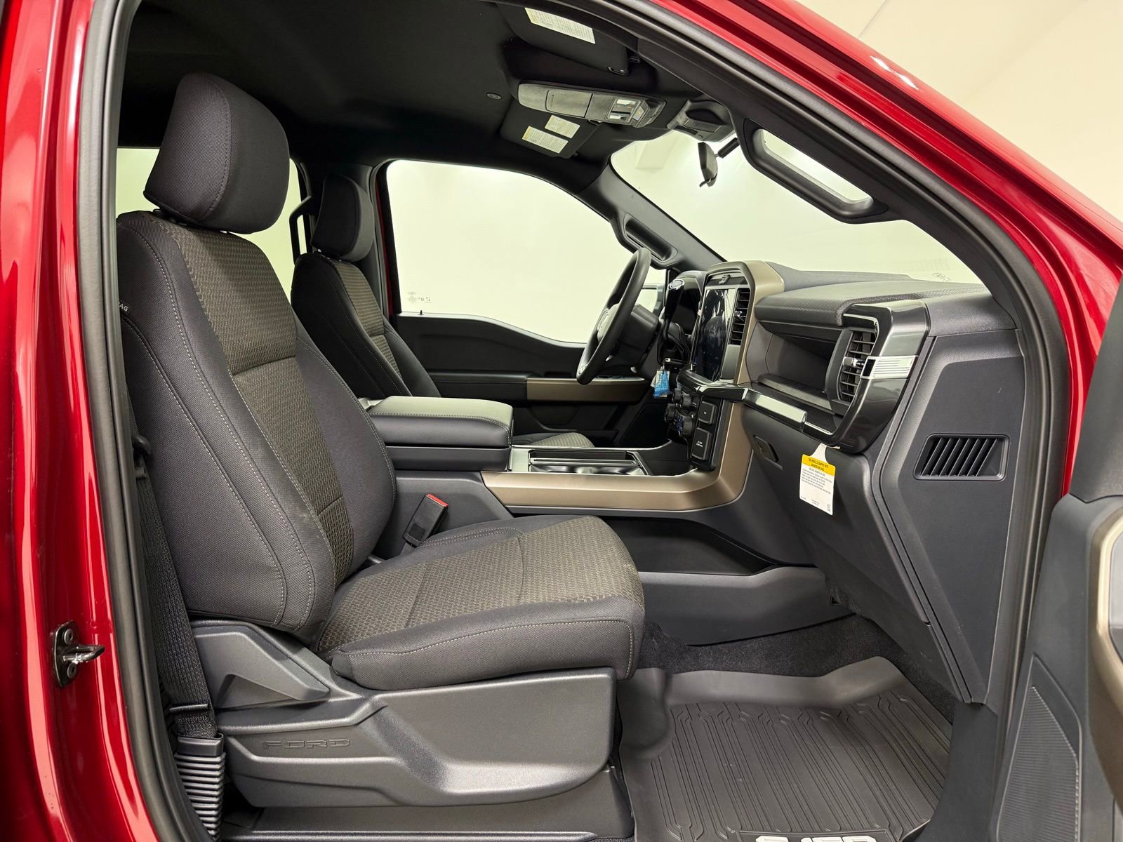 New 2026 Ford F150 STX w/ Equipment Group 201A FX4 AWD/4WD image 27