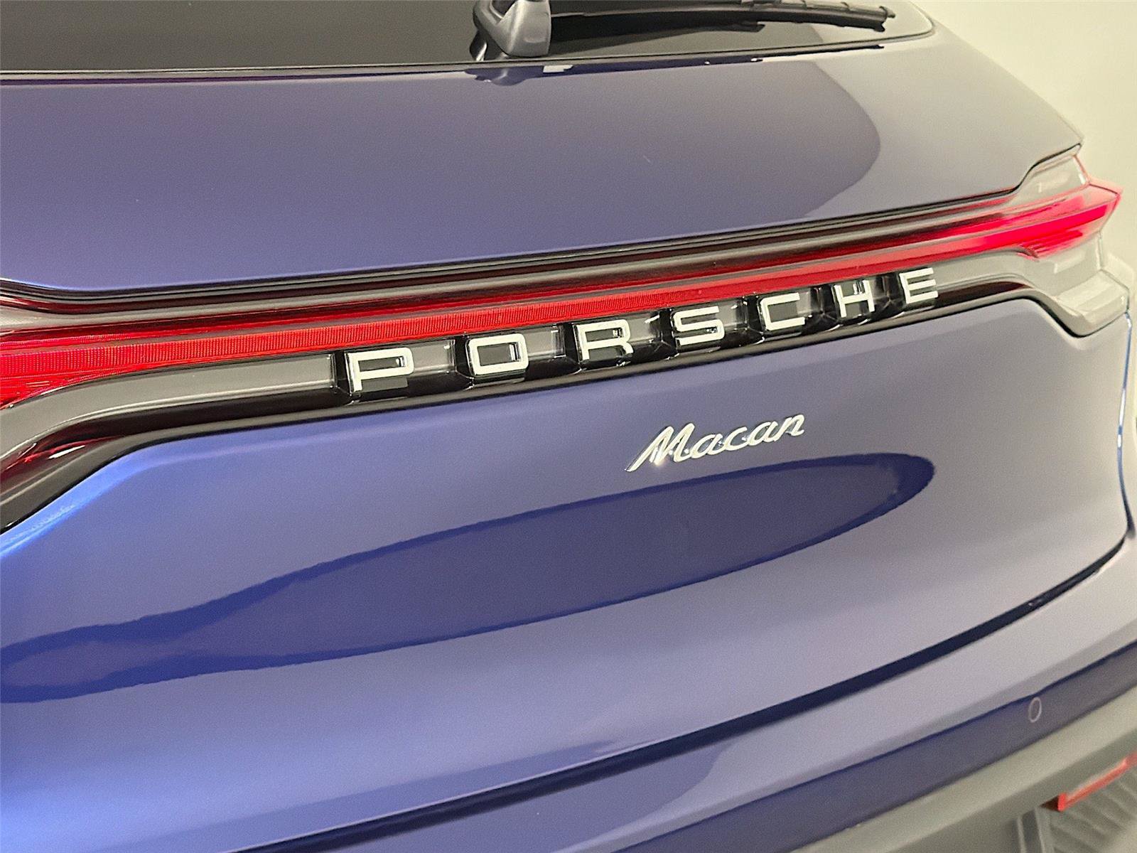 Certified 2026 Porsche Macan Turbo AWD/4WD image 17