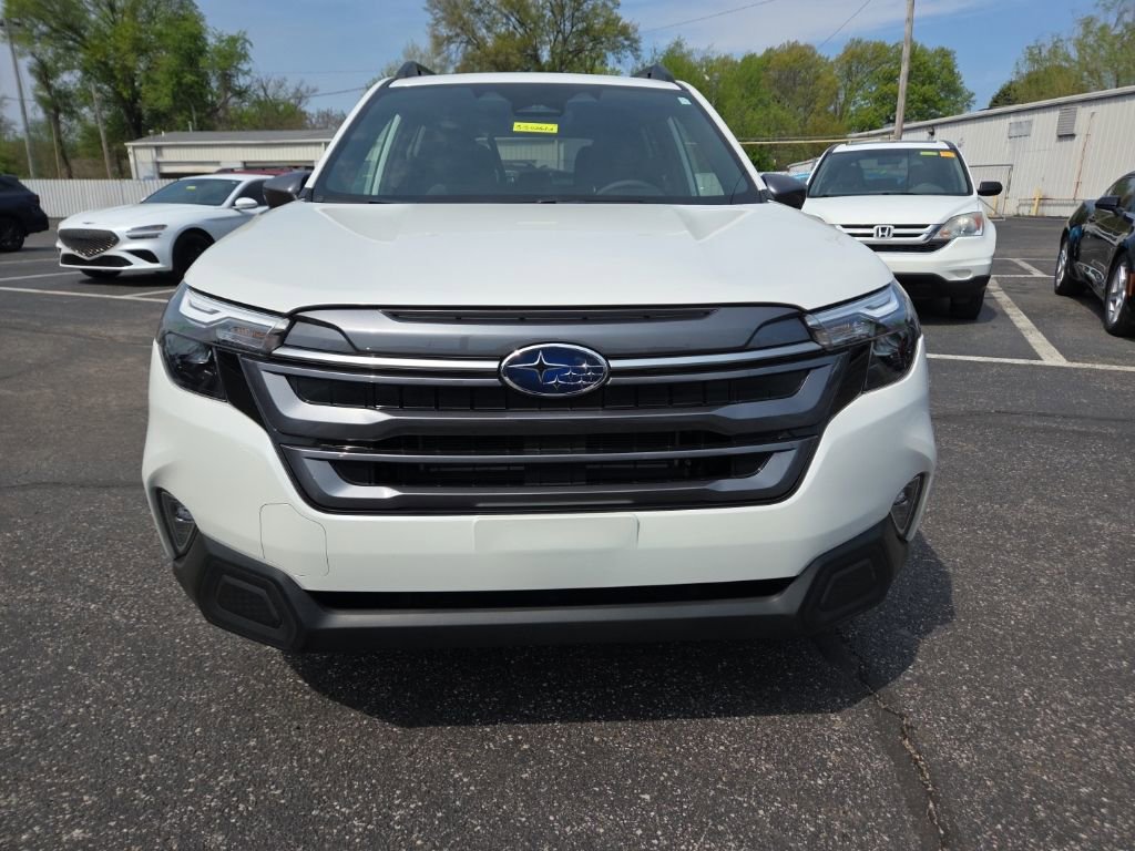 Certified 2025 Subaru Forester Premium image 2
