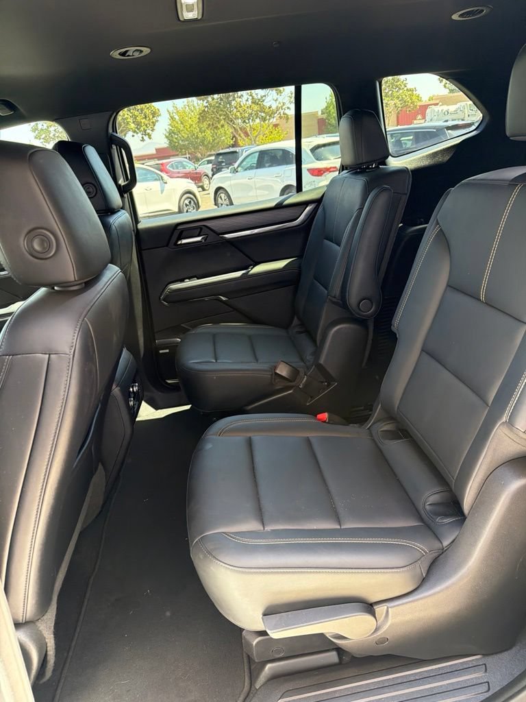 Used 2024 GMC Acadia Elevation FWD image 5
