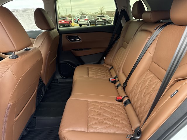New 2026 Nissan Rogue Platinum w/ Platinum Premium Package AWD/4WD image 6