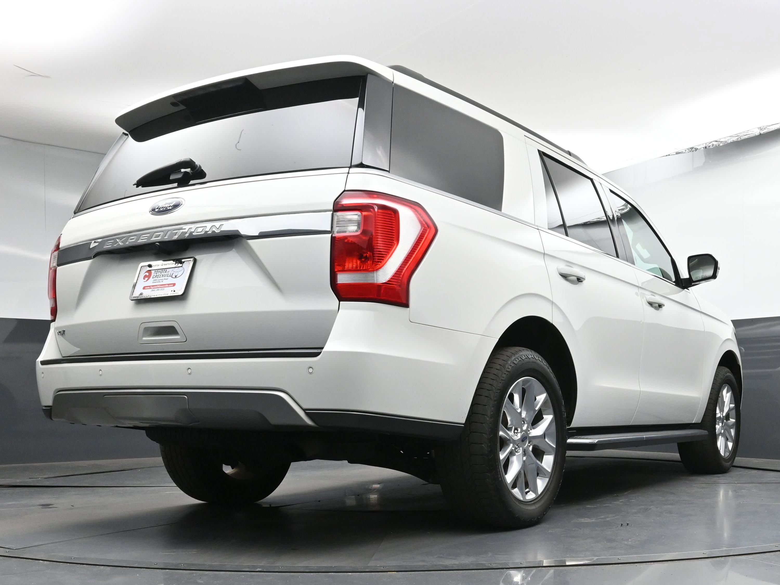 Used 2020 Ford Expedition XLT w/ Equipment Group 202A image 27