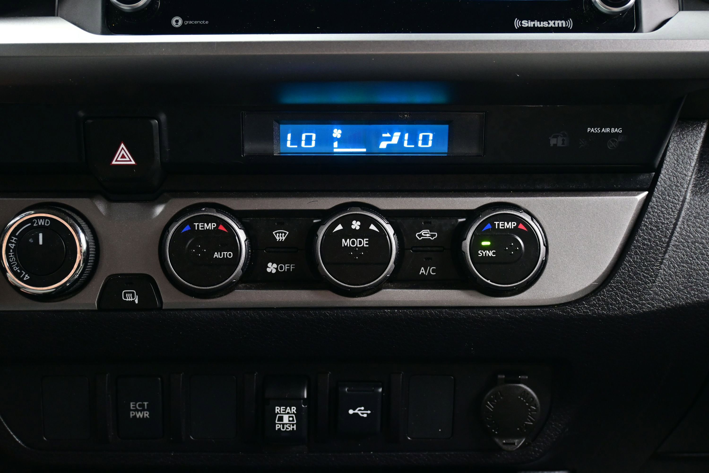 Used 2023 Toyota Tacoma SR5 AWD/4WD image 21