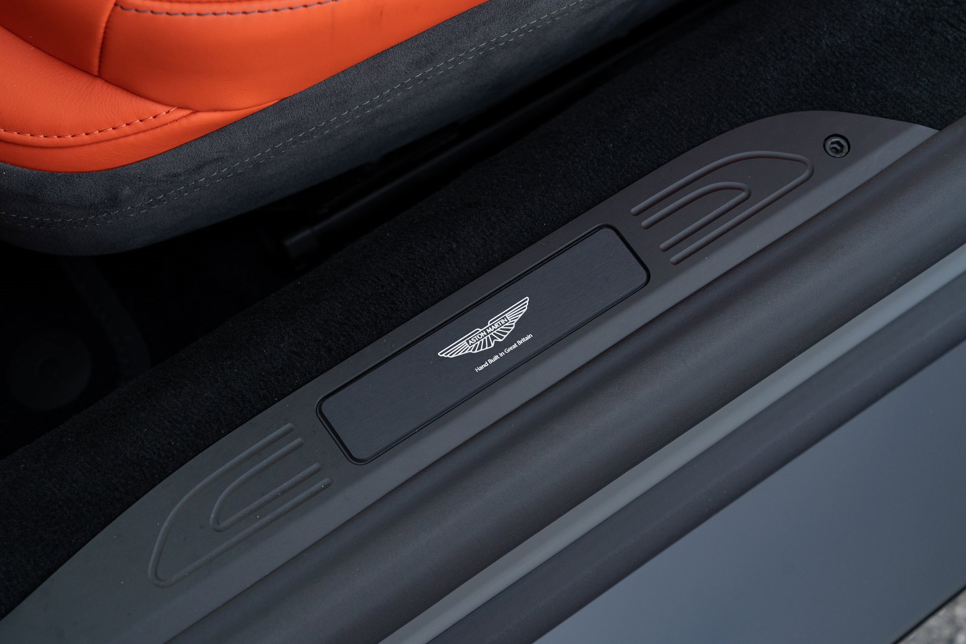 Used 2025 Aston Martin V8 Vantage Coupe image 18