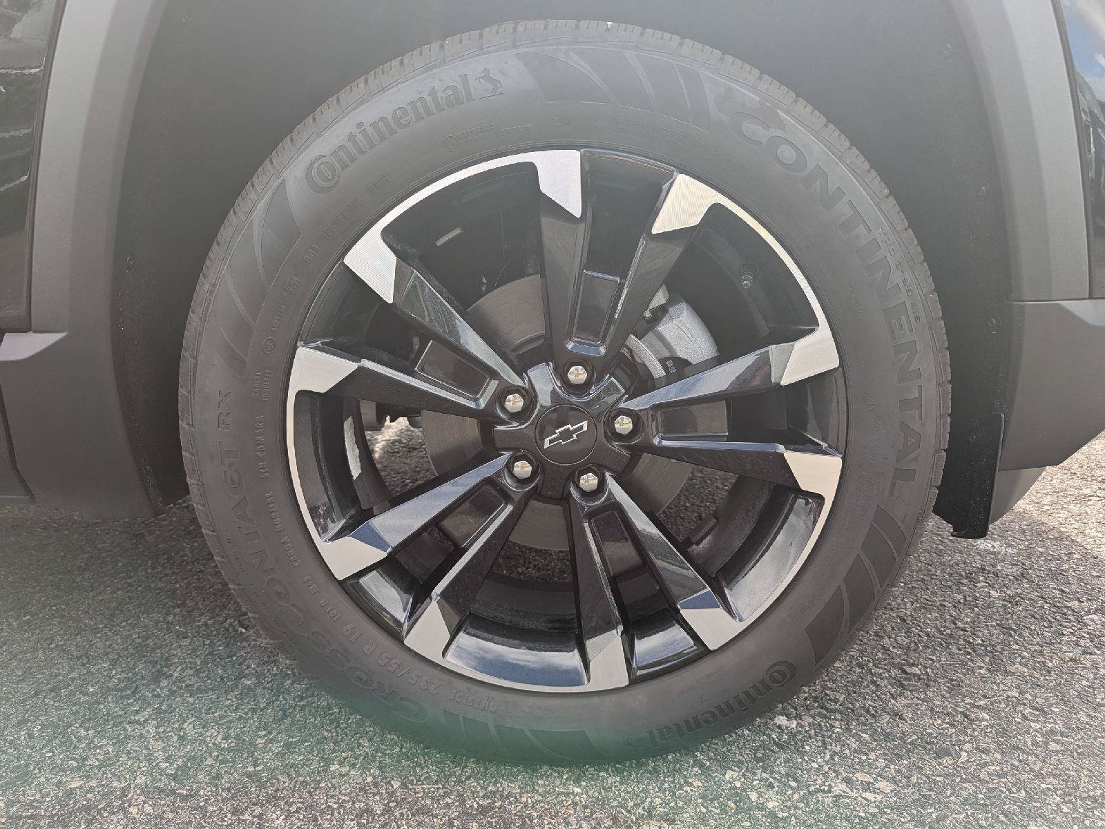 New 2027 Chevrolet Equinox RS w/ Safety and Technology Package AWD/4WD image 33