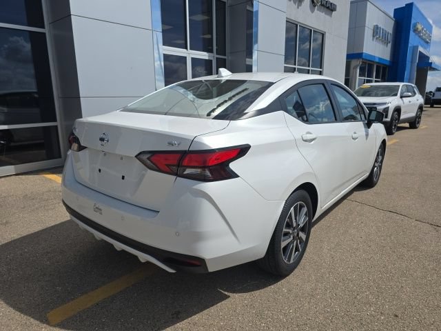 Used 2021 Nissan Versa SV FWD image 7