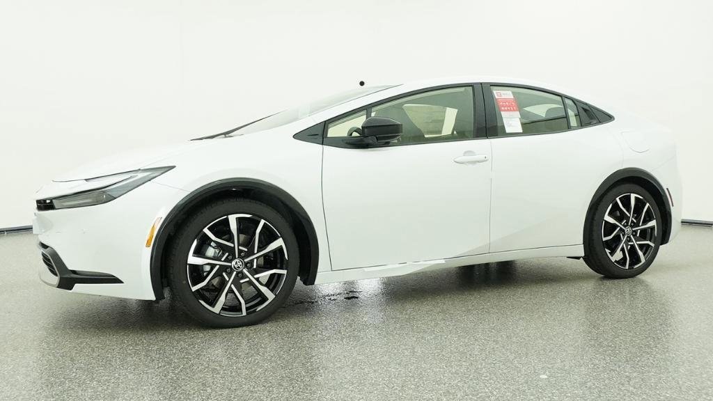 New 2026 Toyota Prius Plug-In Hybrid FWD image 14
