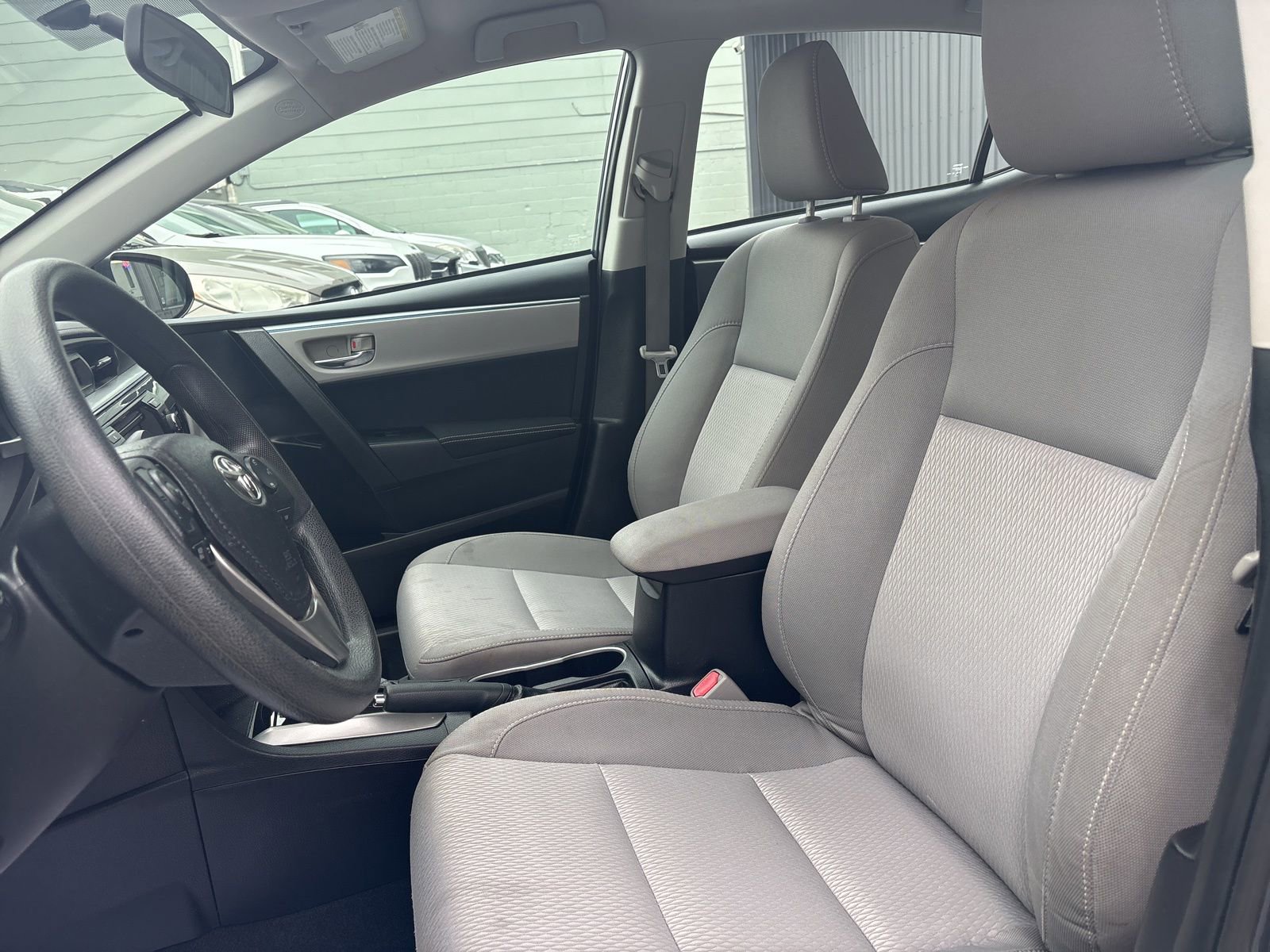 Used 2014 Toyota Corolla LE image 11