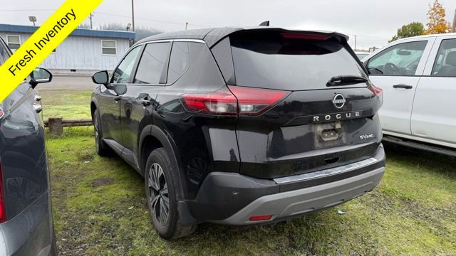 Used 2023 Nissan Rogue SV image 4