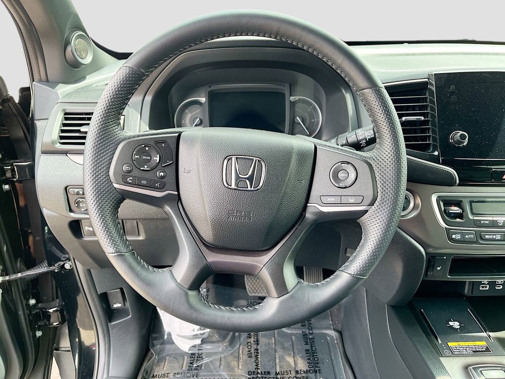 Used 2025 Honda Passport EX-L image 11