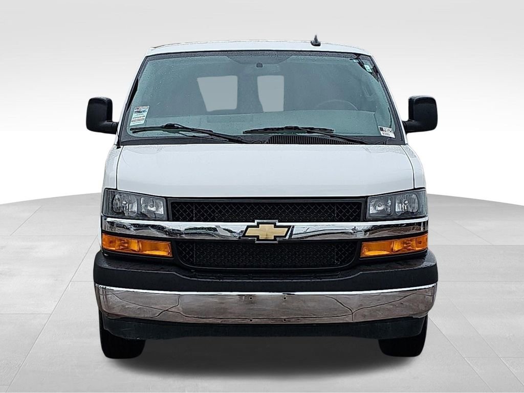 Used 2024 Chevrolet Express 2500 w/ Driver Convenience Package image 8