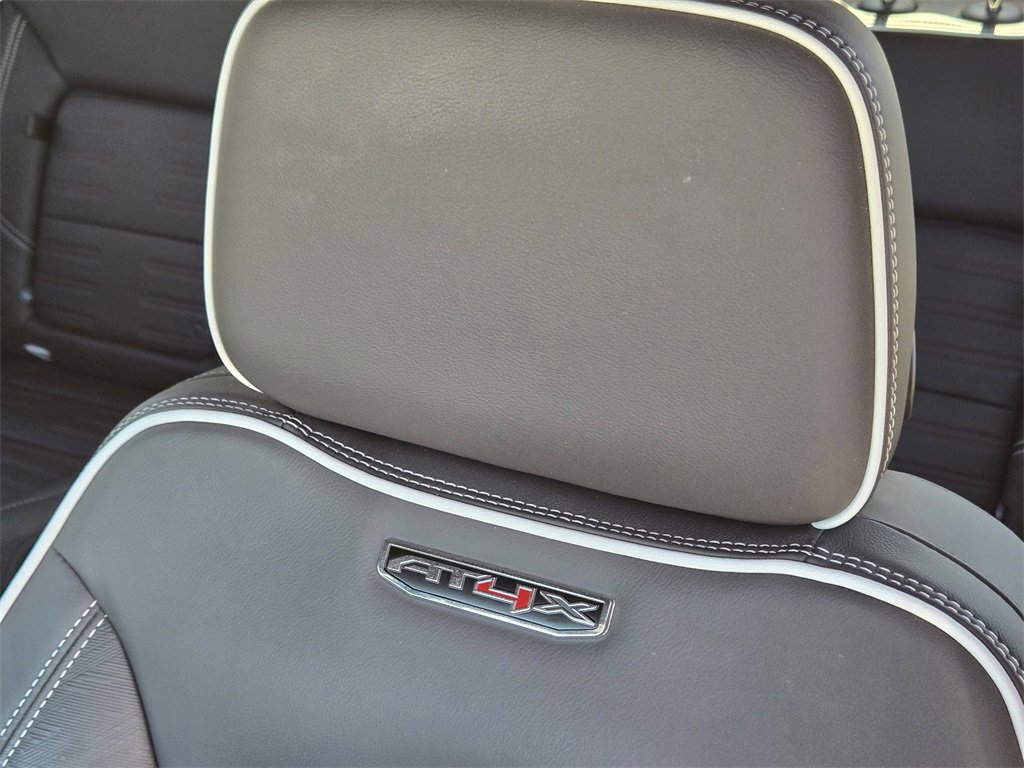 Used 2025 GMC Sierra 2500 AT4X image 20