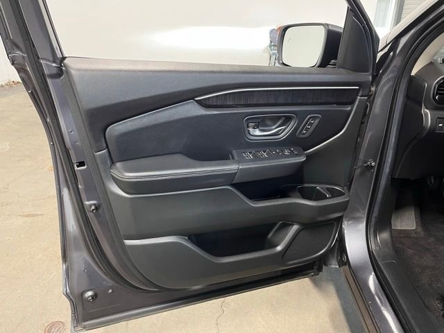 Used 2024 Honda Pilot Elite image 24