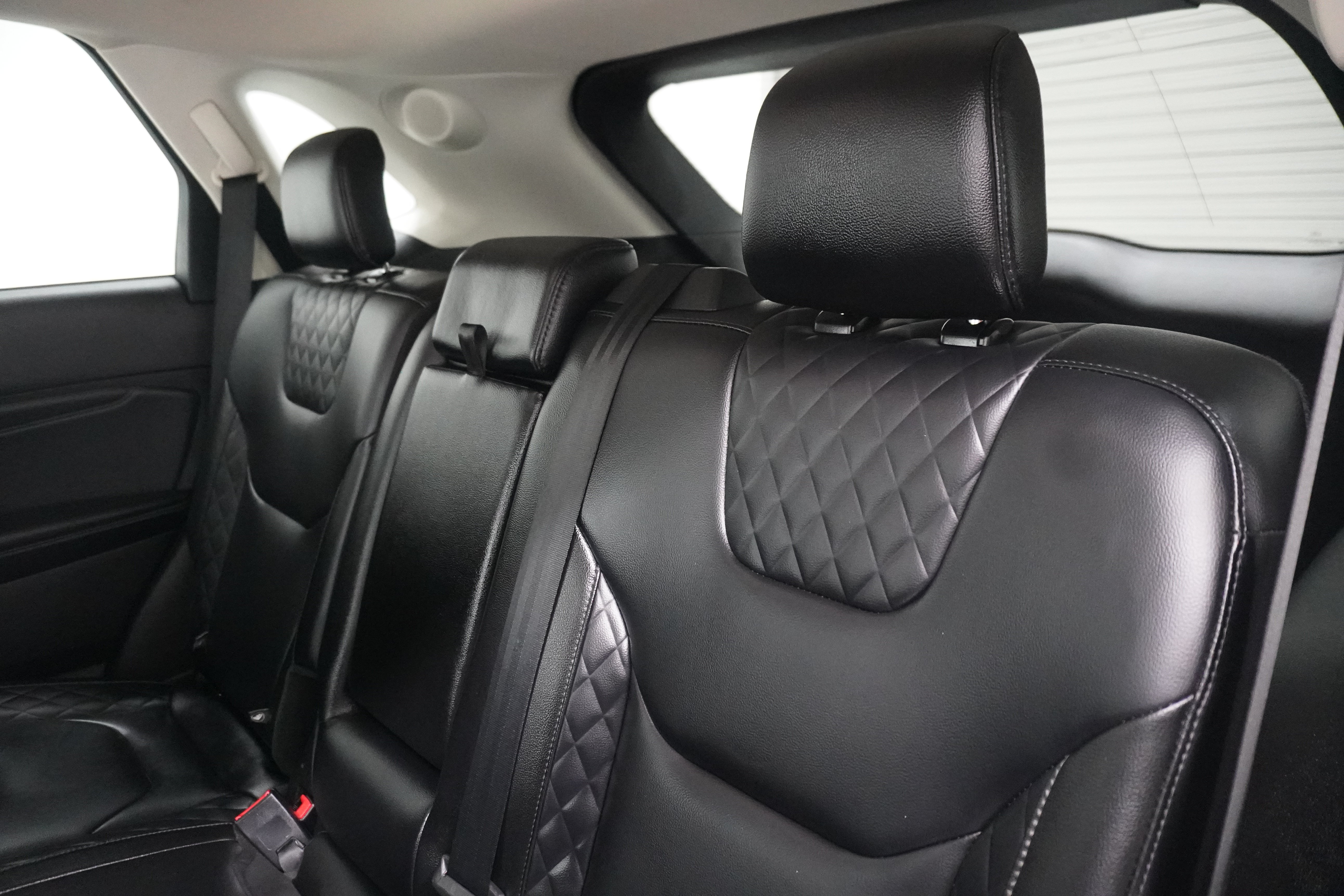Used 2024 Ford Edge Titanium AWD/4WD image 13