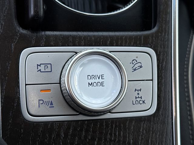 Used 2024 Genesis GV80 2.5T w/ Prestige Package image 33