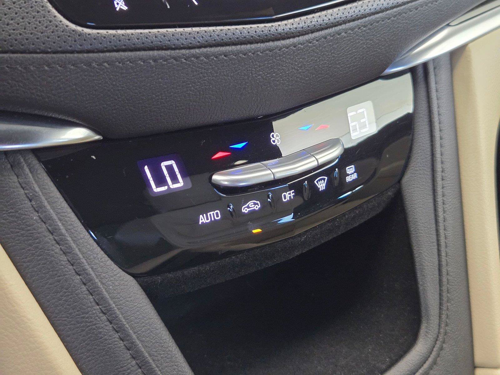 Used 2018 Cadillac XT5 FWD image 19
