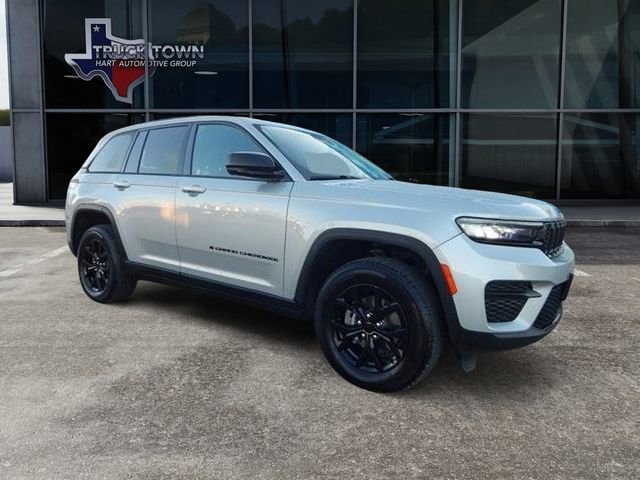 Used 2024 Jeep Grand Cherokee Altitude