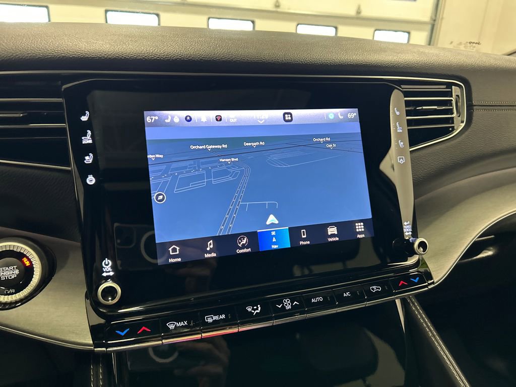 Used 2023 Jeep Wagoneer 4WD w/ Convenience Group I image 26