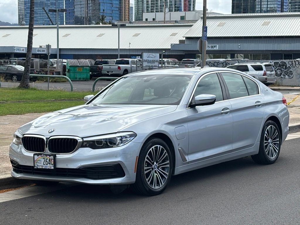 Used 2019 BMW 530e w/ Convenience Package