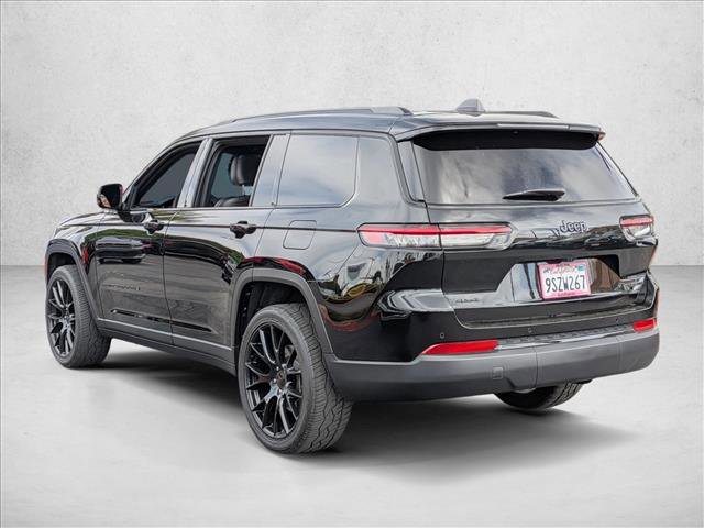 Certified 2025 Jeep Grand Cherokee L Limited w/ Black Appearance Package AWD/4WD image 5