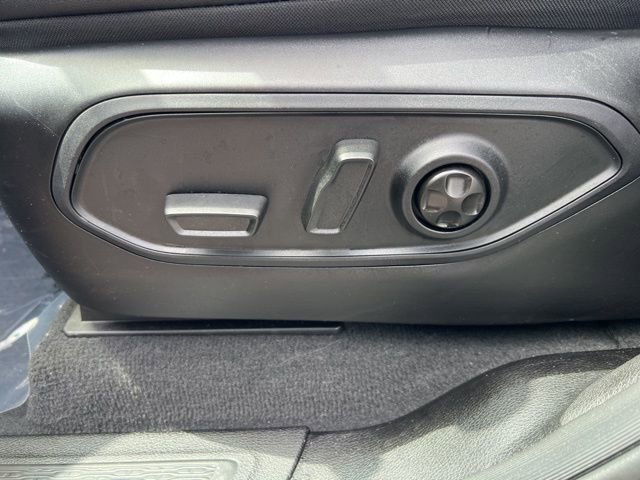 Used 2025 Jeep Grand Cherokee L Altitude AWD/4WD image 7