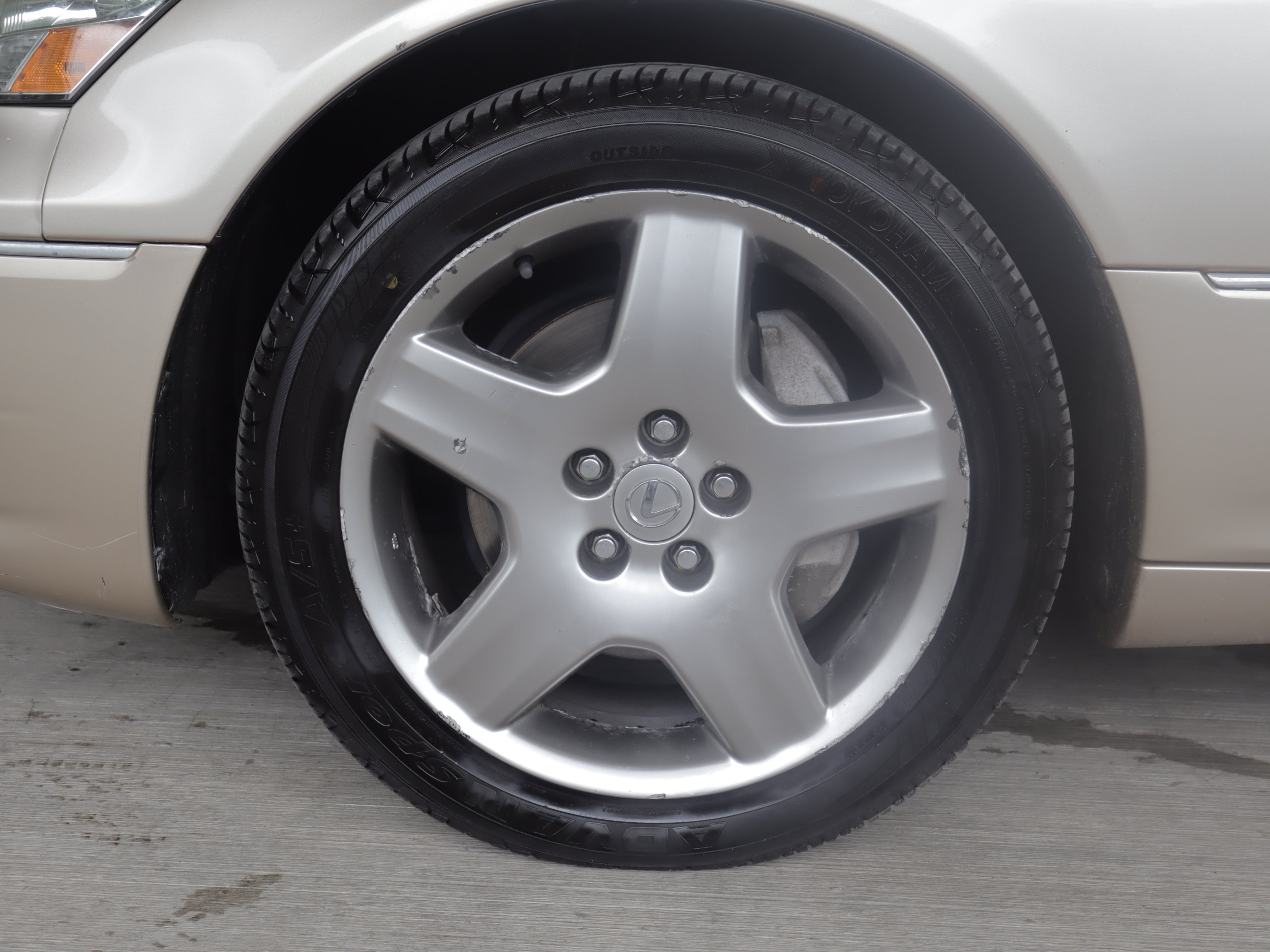 Used 2005 Lexus LS 430 RWD image 28