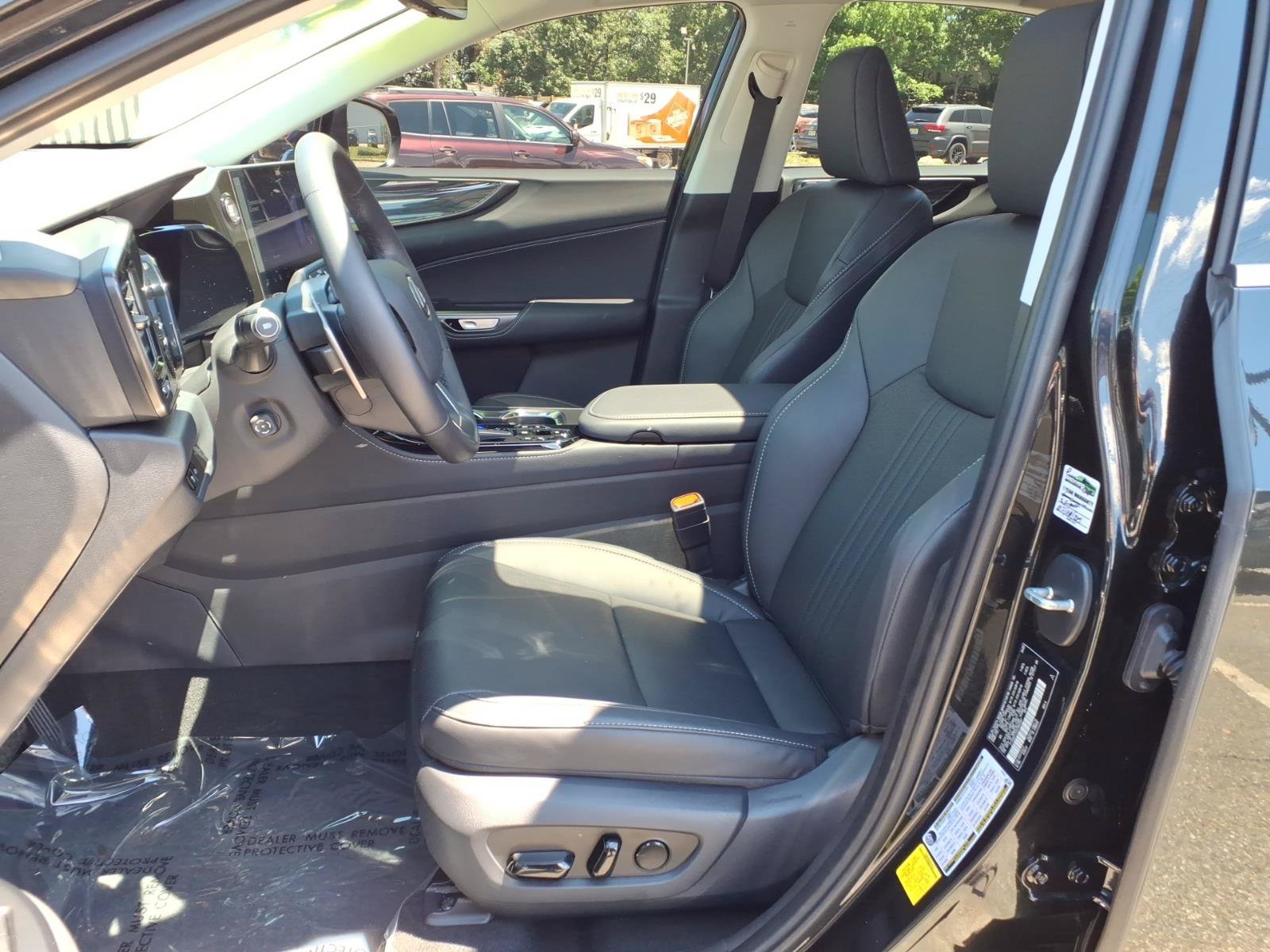 Certified 2025 Lexus NX 350 AWD w/ Accessory Package (2T) image 19