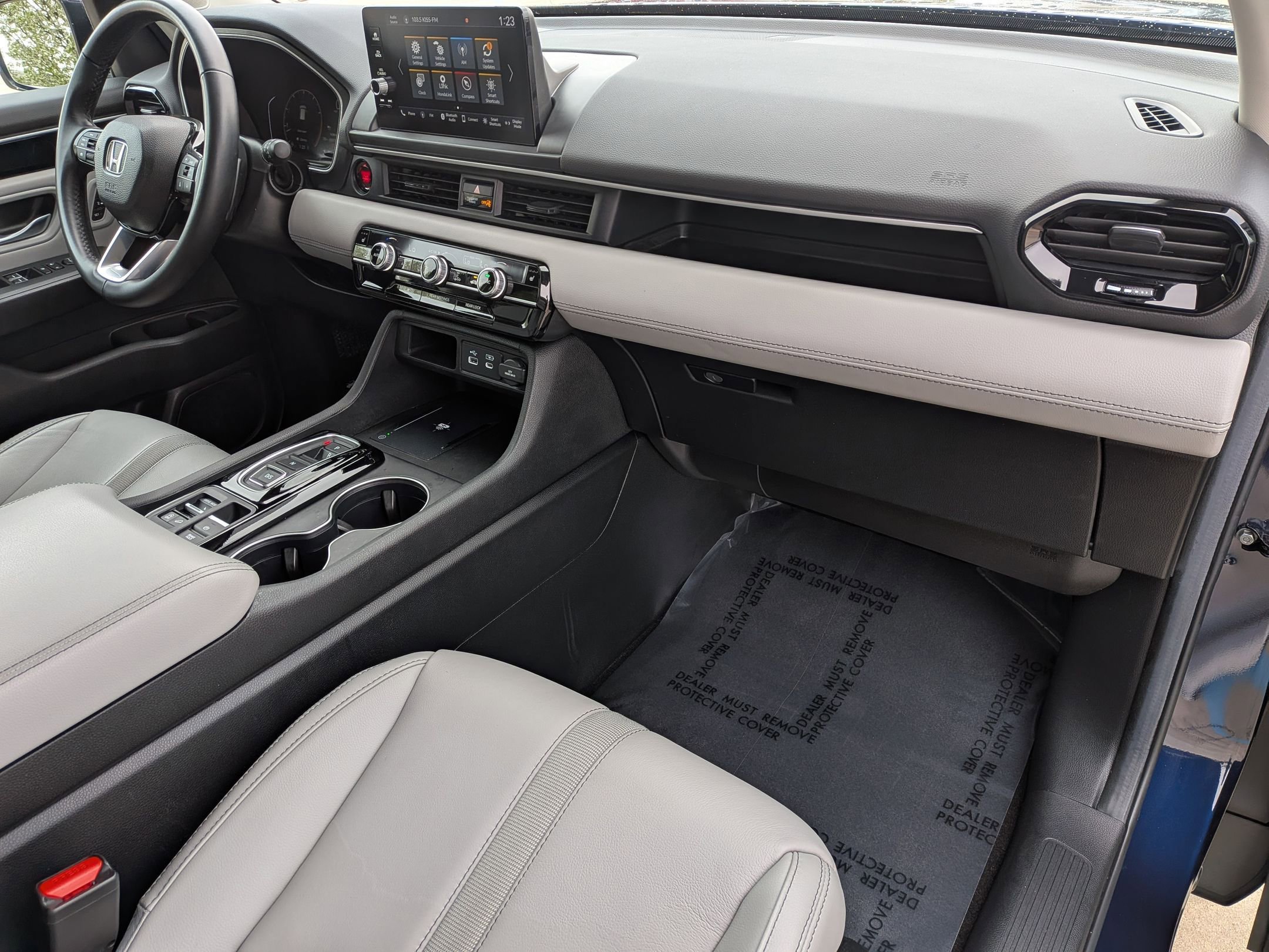 Used 2025 Honda Pilot EX-L image 31