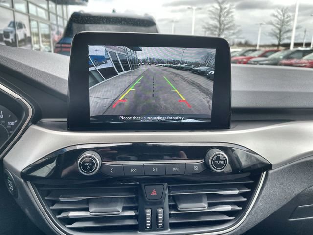 Used 2020 Ford Escape SE image 14