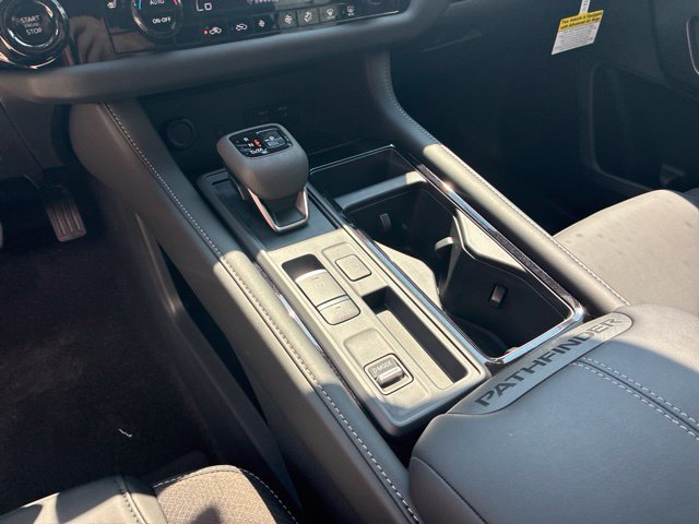 New 2026 Nissan Pathfinder SL w/ SL Premium Package FWD image 14